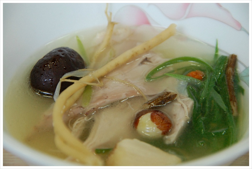 [충남 공주맛집] 양달가든 토종닭 백숙 양에 놀라고 맛에 놀라고 - 양달가든