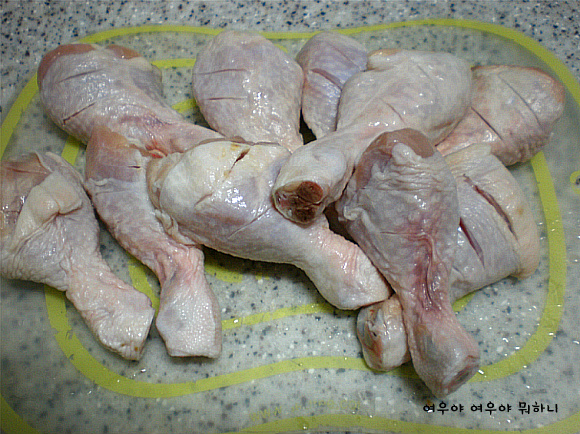 전문점보다 맛있는 간장소스치킨 드세요^^