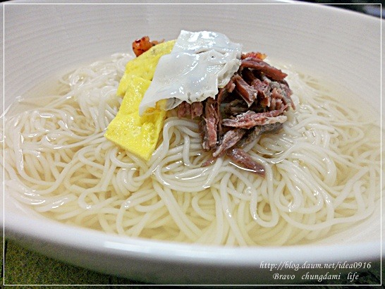 진주식도 개성식도 아닌 아주 맛있는 가정식 온면