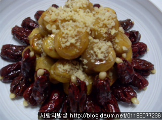 한국의 맛이 최고여~윤기좔좔 추석주전부리,밤대추초