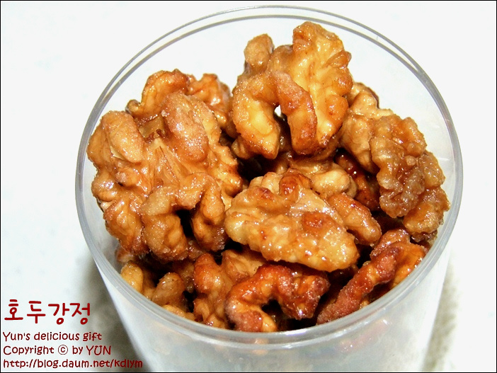 달콤한호두 이미지
