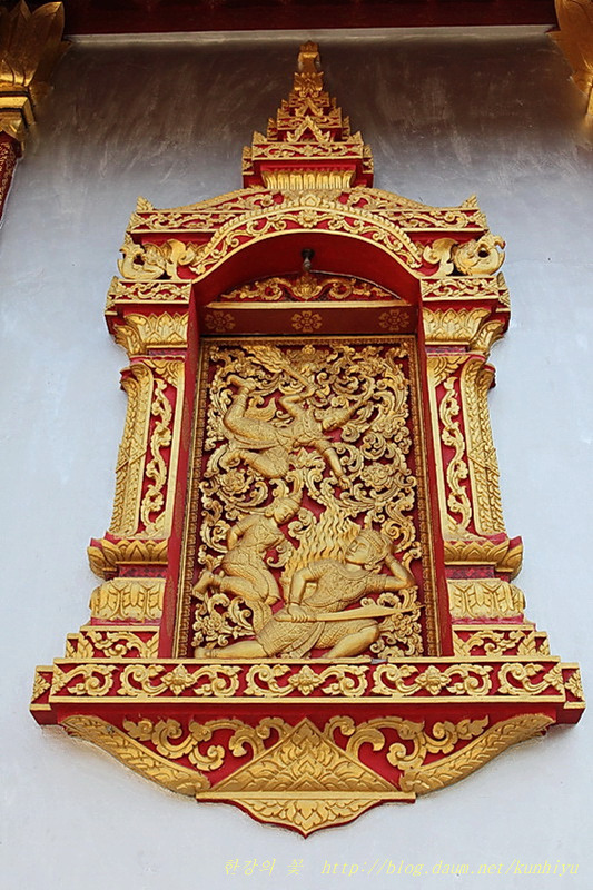 왓 농사원(Vat Nong Sikhounmuang)-2-한강의 꽃