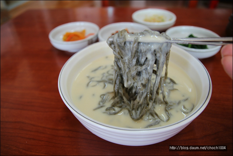 맷돌콩물국수 이미지