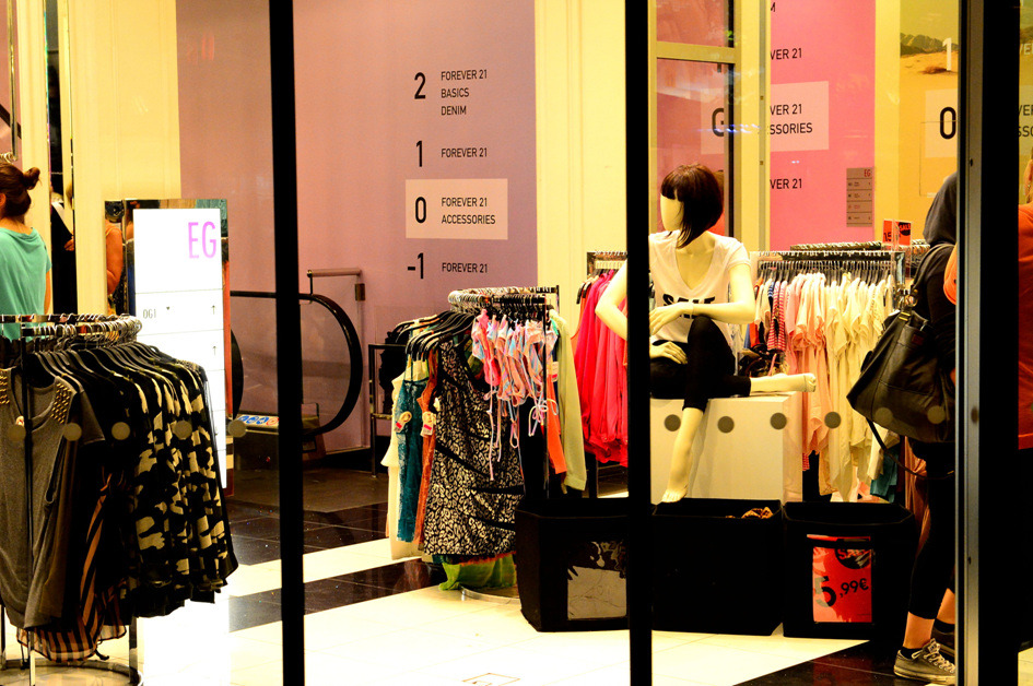 빈의 케른트너 거리 Karntner Strasse 밤풍경