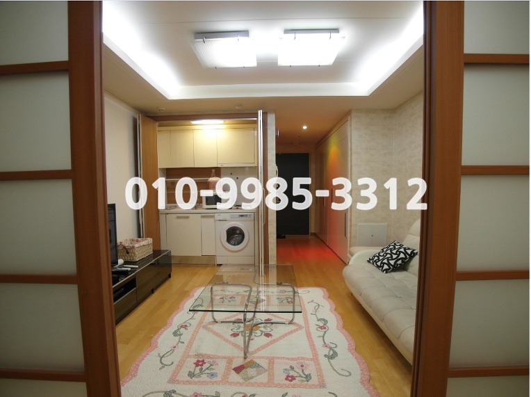 역삼역 오피스텔 역삼엘지에클라트 반전세 분리형으로 미닫이로된분리형태의고층