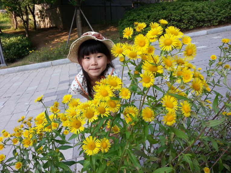 손녀의 재롱