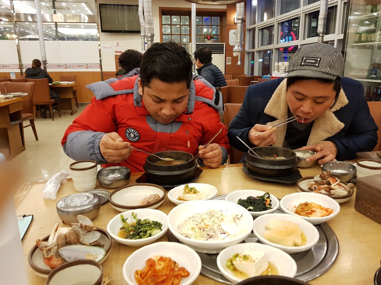 빨래방 제주 공항점 삼춘입니다.