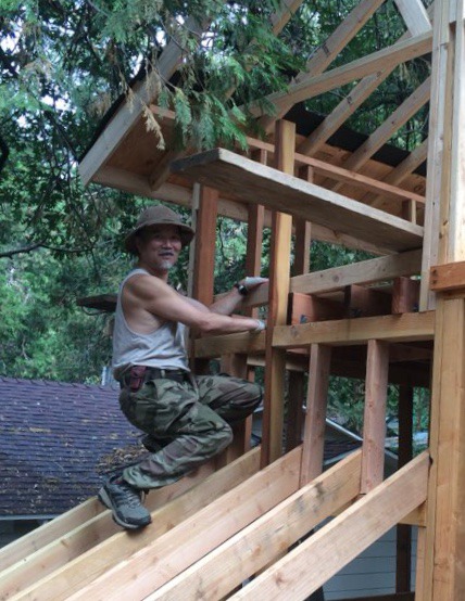 빅베어 오두막 석가래 작업. 