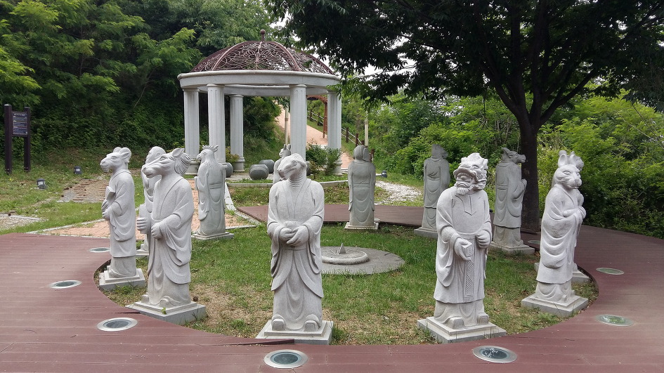 동해안 해파랑길의 일부를 걸었습니다.