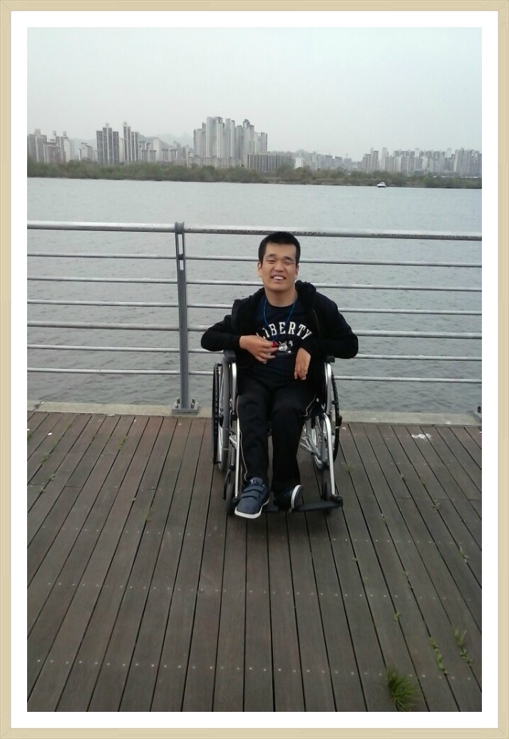 아들아이의 사진전